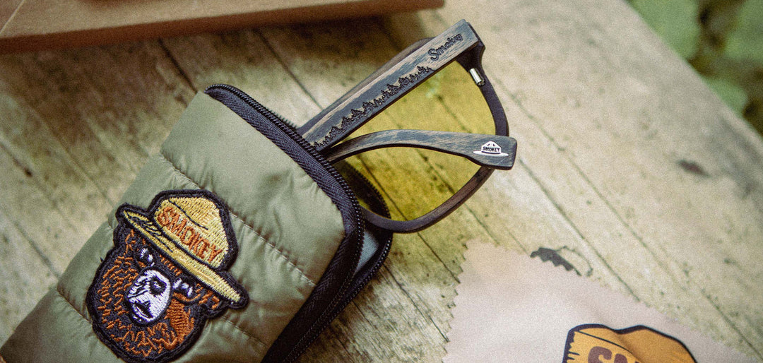 Distressed Dark Walnut*Yellow Polarized | Auburn Wood Smokey Bear Sunglasses