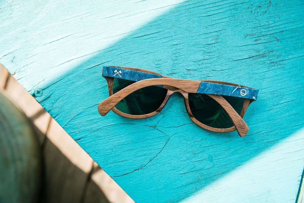 Walnut and Midnight Surf Resin*Grey Polarized | Shwood Canby Surf Resin Sunglasses